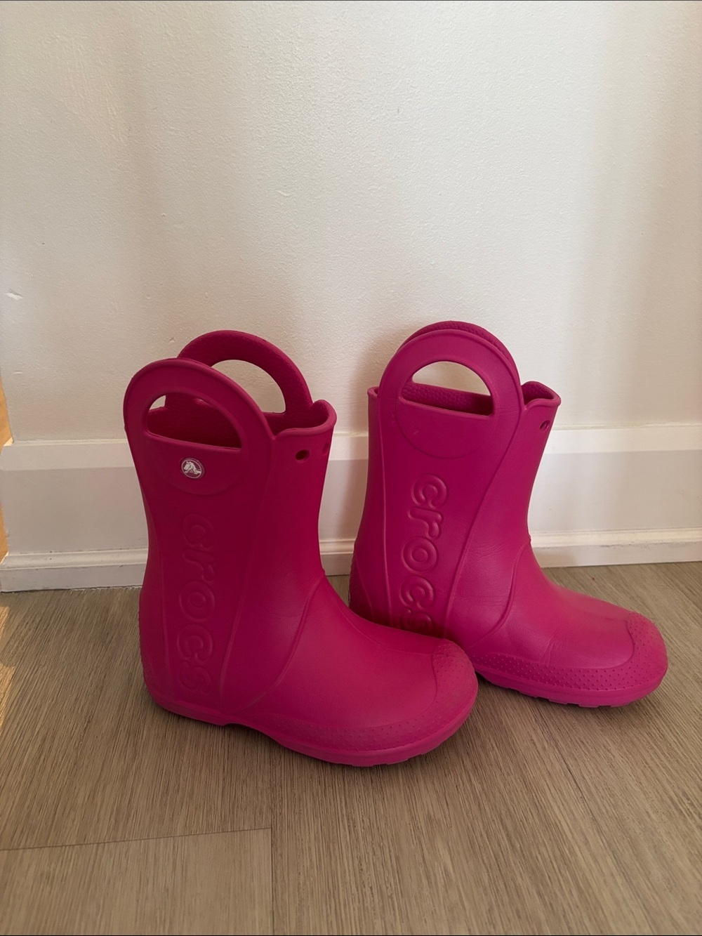 CROCS Kids Bright Pink Pull-On Handle Rain Boots
